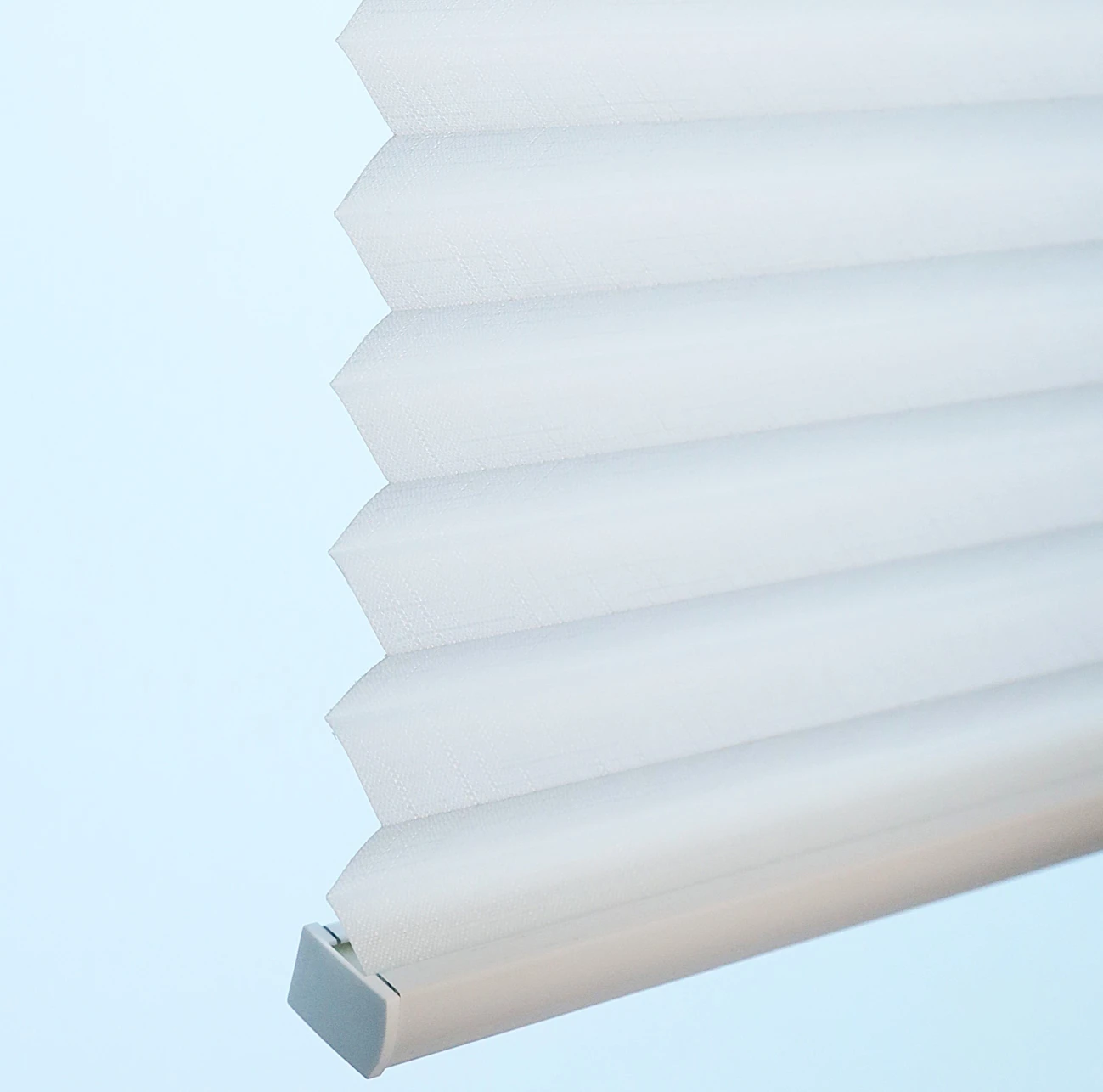 White (Plissé Chinz Seatex) 290776.0204